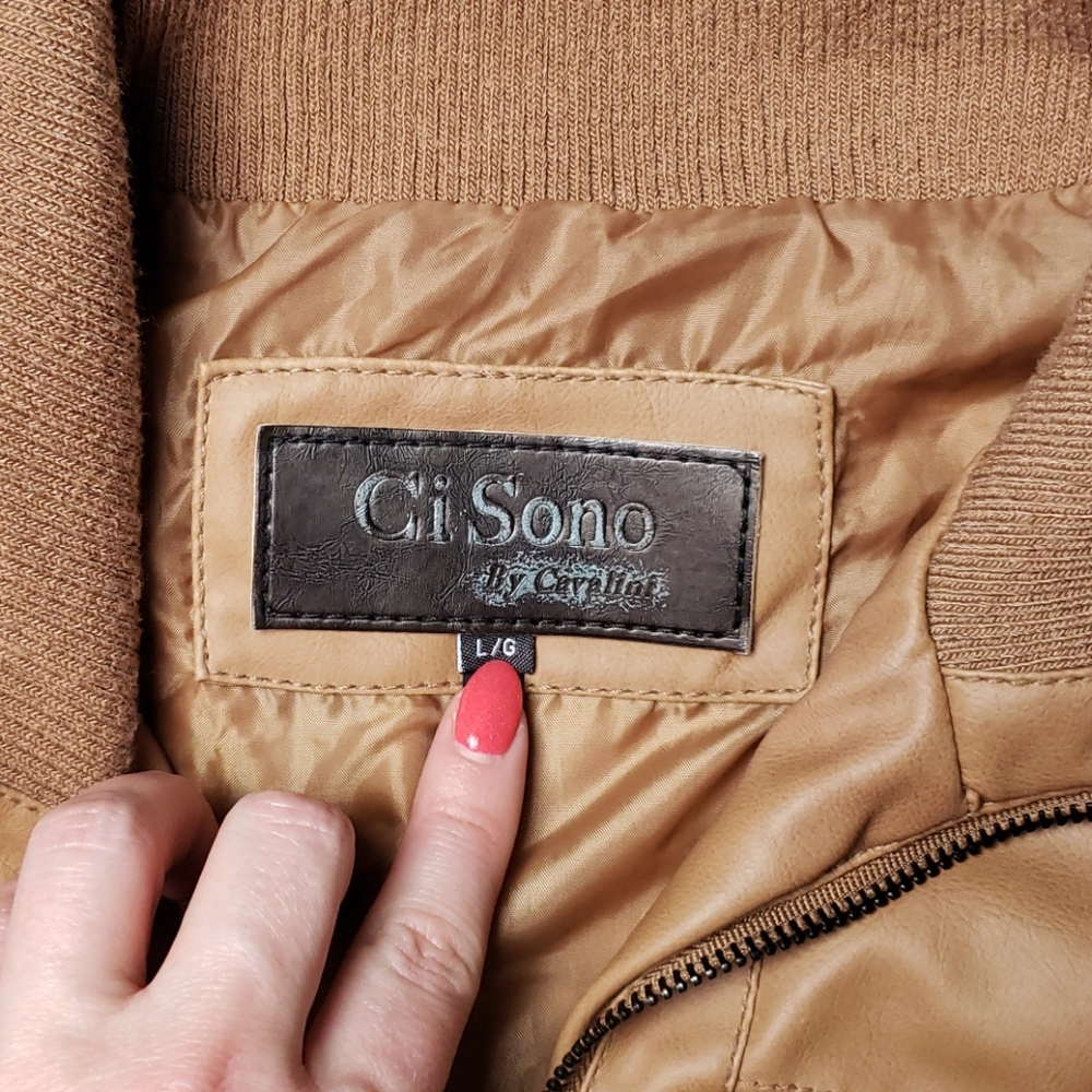 Tan vest - Picture 2 of 5
